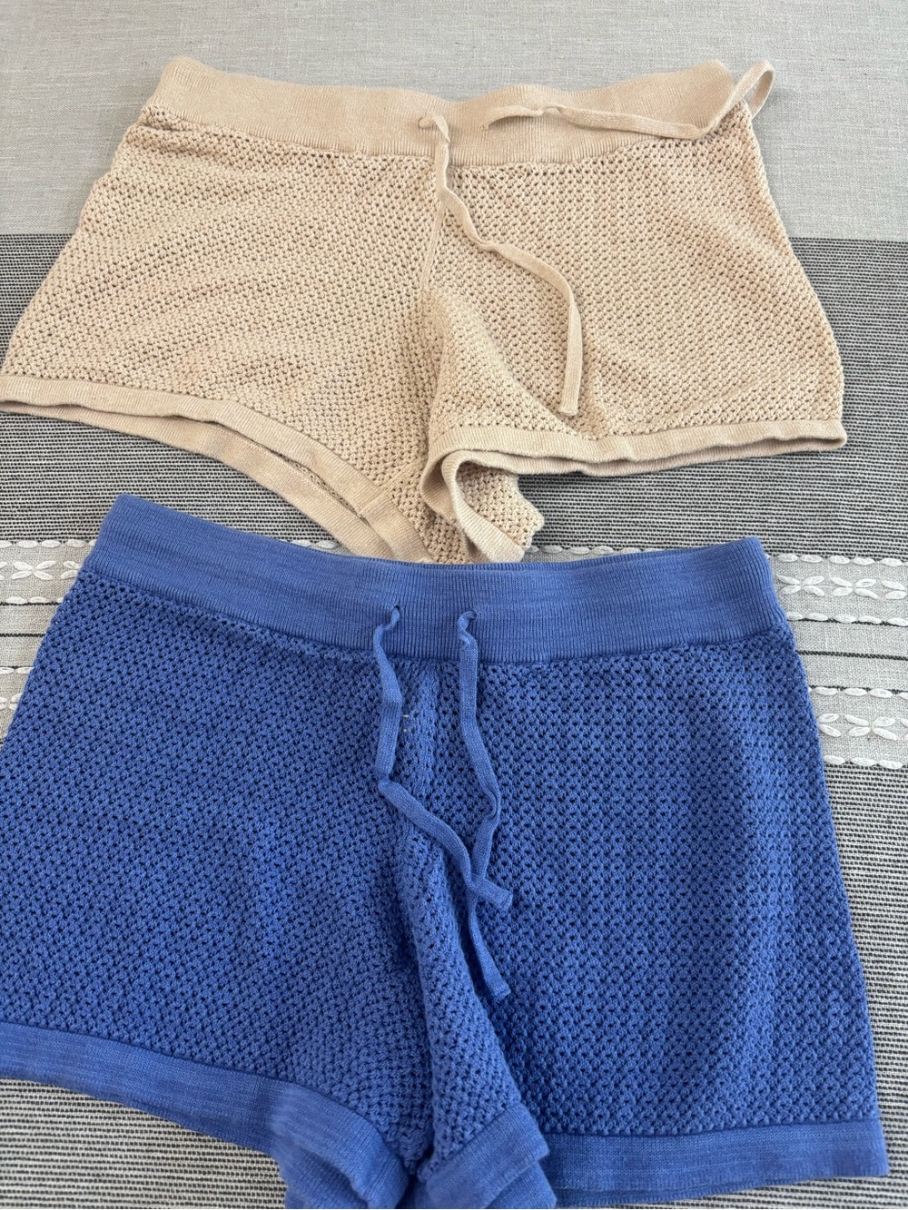 Lot of Pact Organic Cotton Beachside Crochet Knit Short Size S